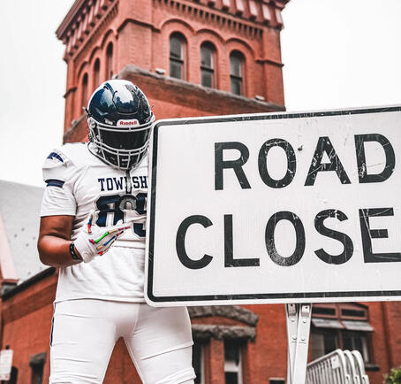 Julian LaRue - Sussex college